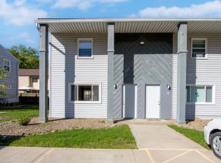 240 Collier Dr APT 10, Doylestown, OH 44230