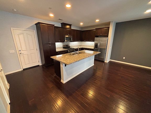 5th image of 6006 Eucalyptus Ave