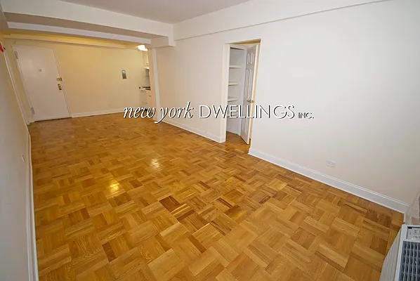 Rented by New York Dwellings LLC | media 23