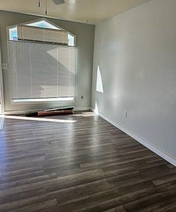 3rd image of 618 4th St #9