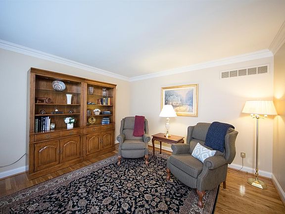 5th image of 1113 Andover Forest Dr
