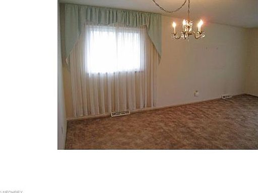 5th image of 3318 Coventry Dr
