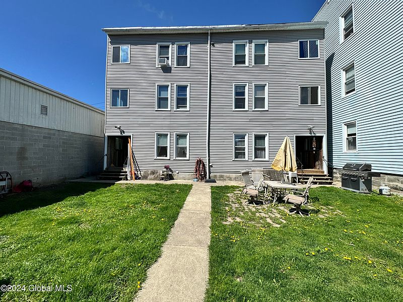 2nd image of 140-142 Congress Street