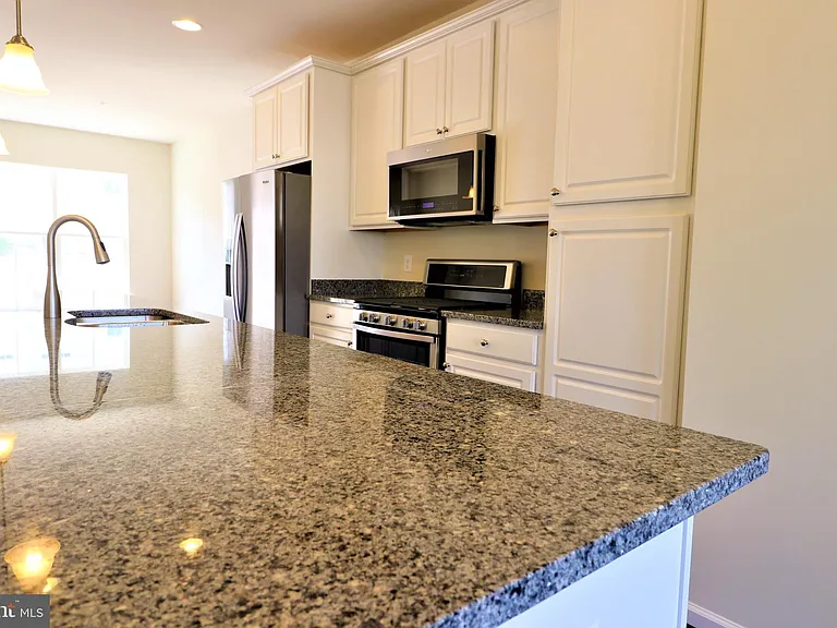 6303 Posey St — Photo 13