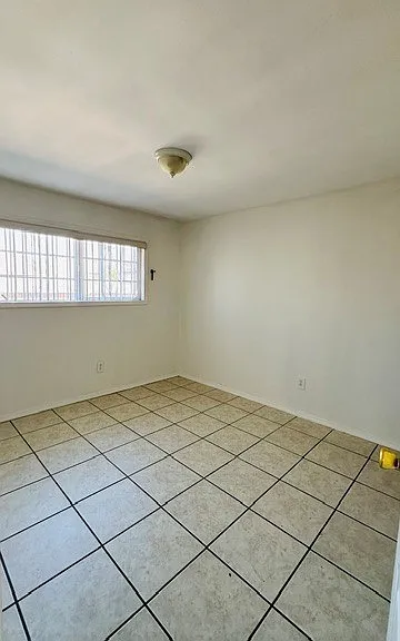 3824 Princeton St — Photo 6
