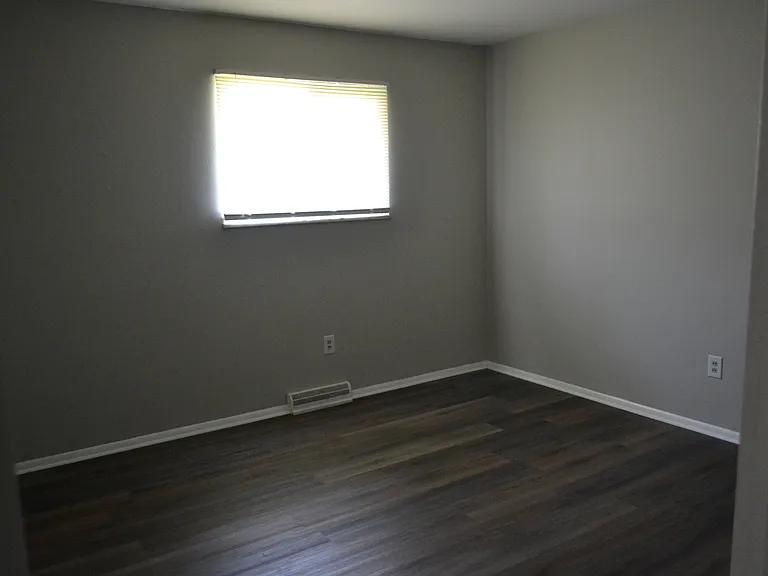 2717 Glendale Ave #3 — Photo 8