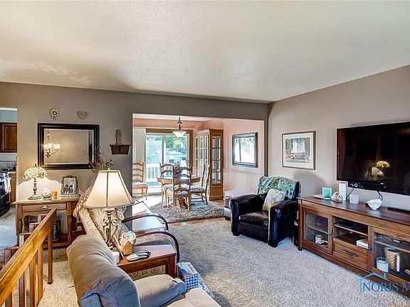 4th image of 1752 Cambridge Park