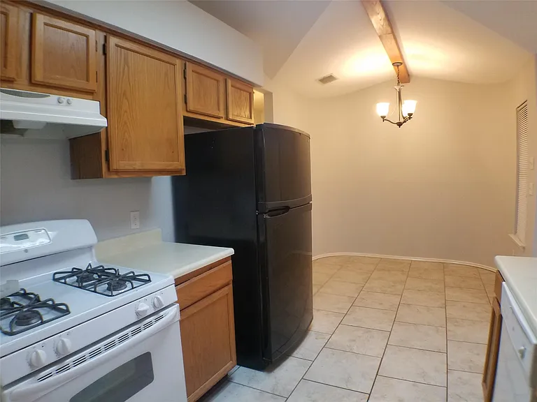 8310 Los Ranchos Dr — Photo 11