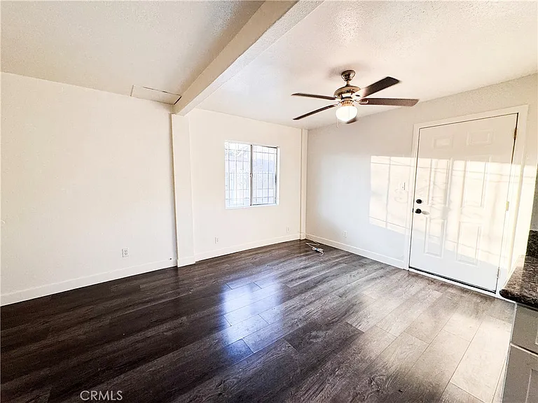 1746 W 82nd St — Photo 3