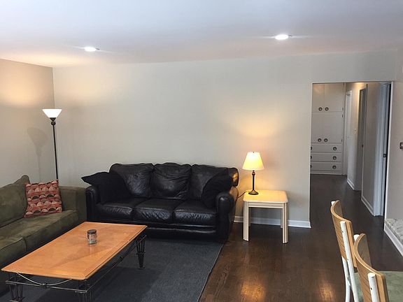 4th image of 634 S Stewart Ave