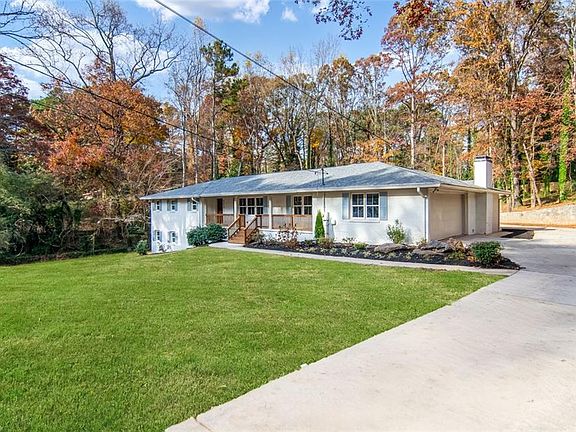 3rd image of 4956 Mountclaire Rd