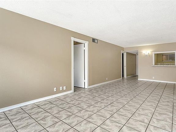 3rd image of 2763 WOODGATE LANE #104