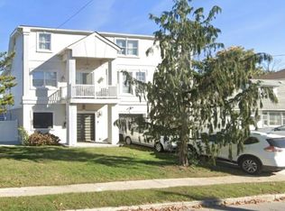 90 Franklin St FLOOR 2, East Rockaway, NY 11518
