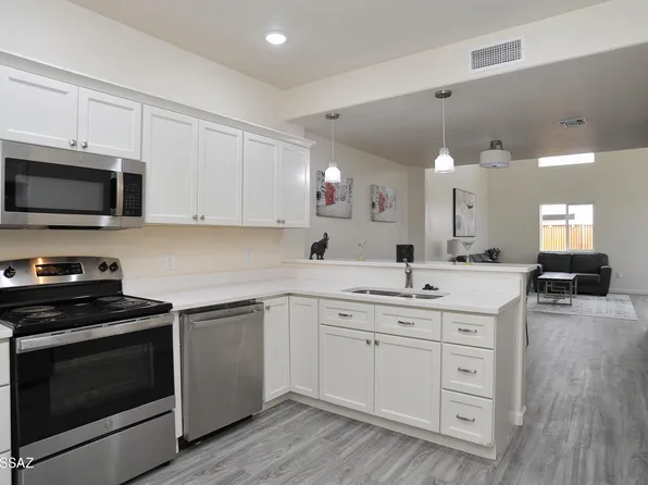 3727 E Mondego Ct, Tucson, AZ 85716