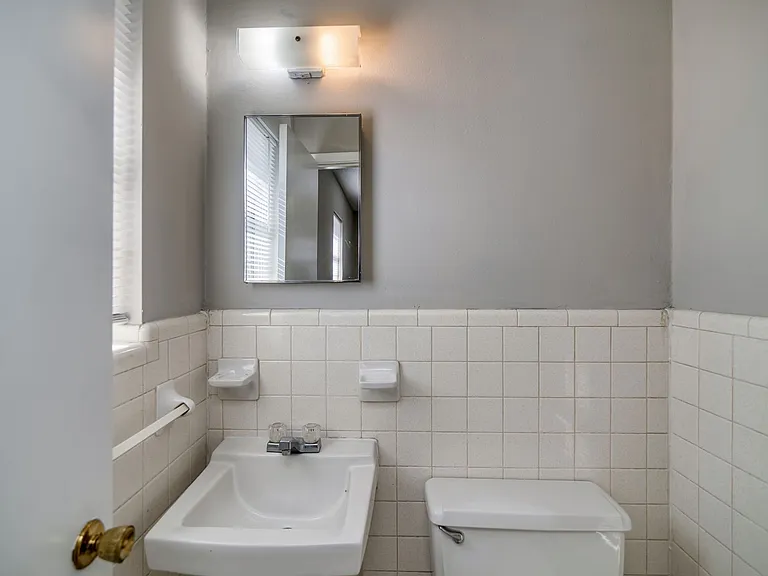 502 Brown St — Photo 13
