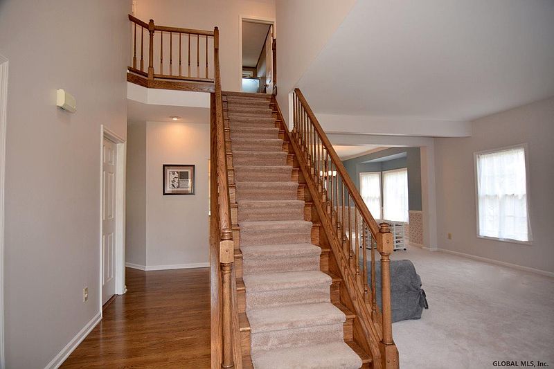 4th image of 3 FOX CHASE Drive