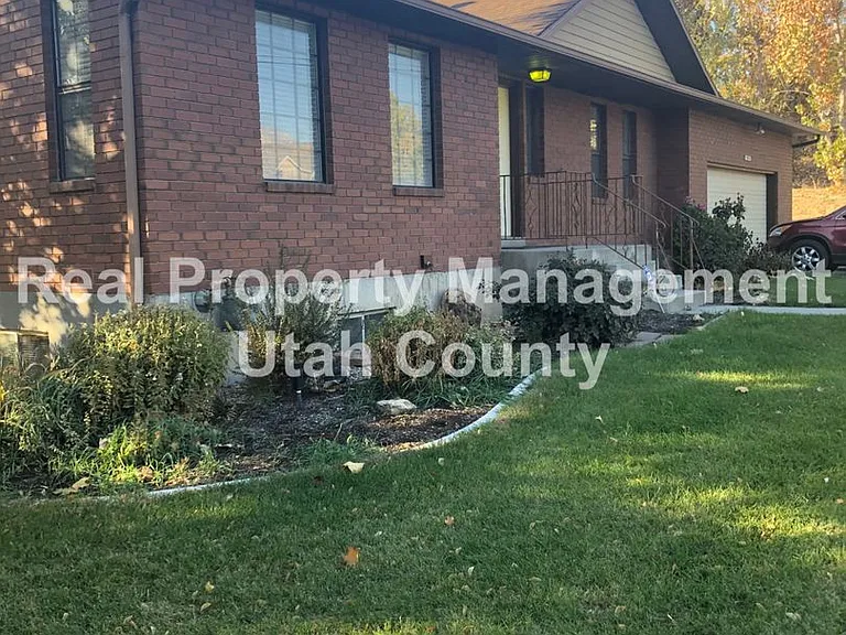 1639 N 1200th St E — Photo 3