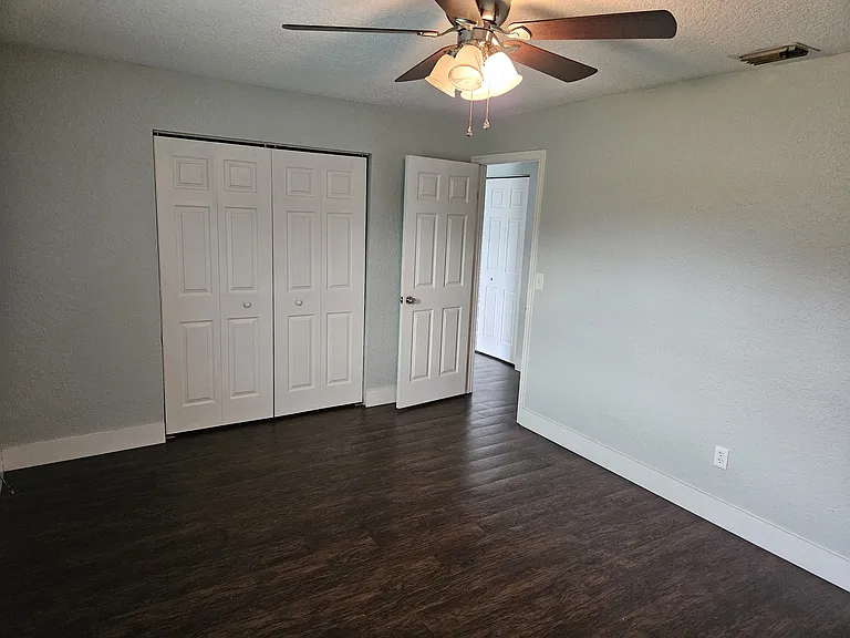6881 NW 14th Ave — Photo 14