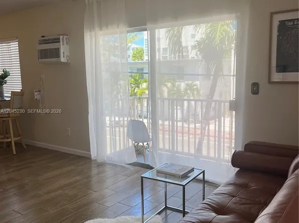 7720 Harding Ave APT 8, Miami Beach, FL 33141