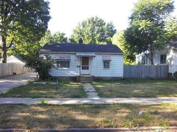 621 W Berry Ave, Lansing, MI 48910