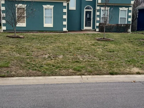 6354 Walker St, Shawnee, KS 66218