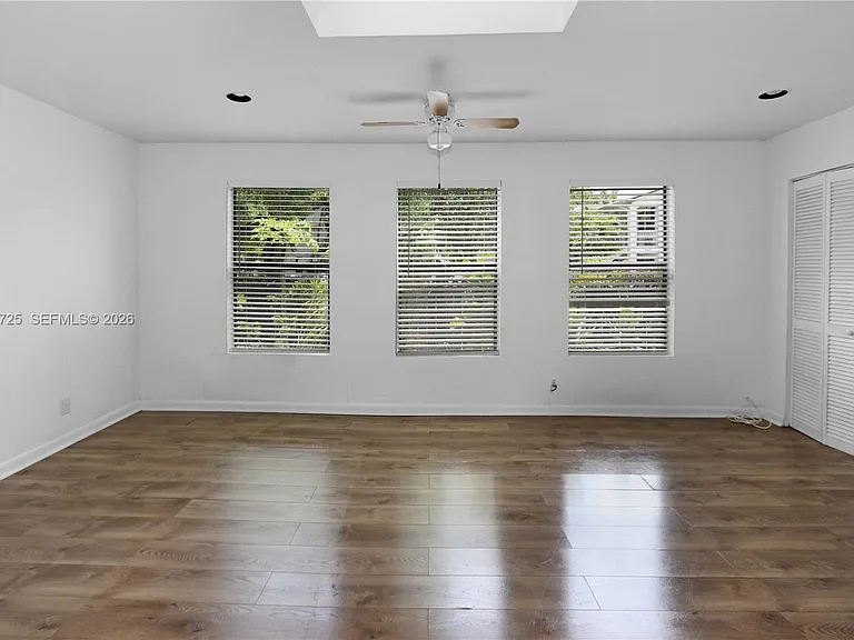 706 S 19th Ave — Photo 25
