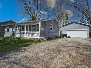 649 Clover Rd, Wauconda, IL 60084