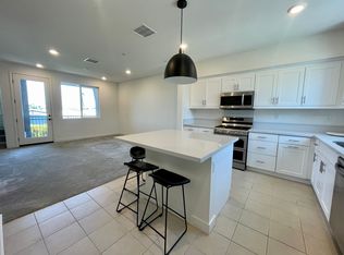 9511 Landon Ln, Gardena, CA 90248