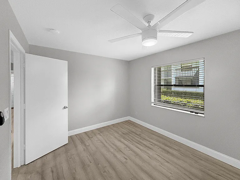1291 SE Parkview Pl — Photo 24