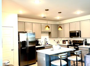 2764 E Sequoia Dr, Phoenix, AZ 85050