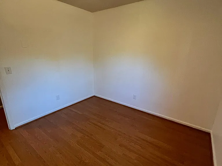 813 Plentywood Ct — Photo 17