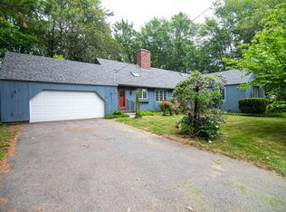 35 Meditation Ln, Atkinson, NH 03811