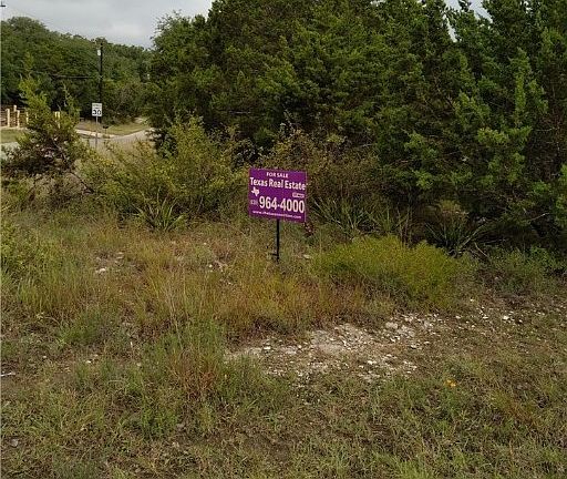 4th image of 1400 Scenic Run
