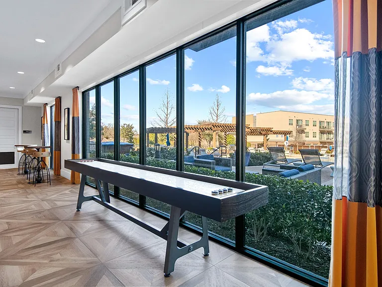 The Flats at Palisades — Photo 26