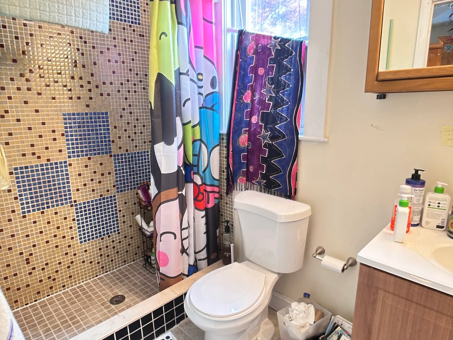 3 bed, 1400 sqft, $4,000 — Photo 3