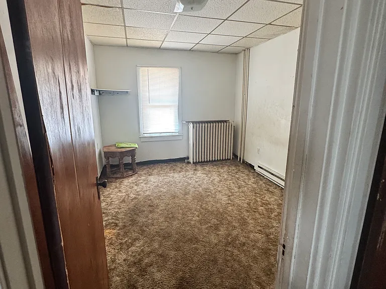 323 W Broad St #1 — Photo 3