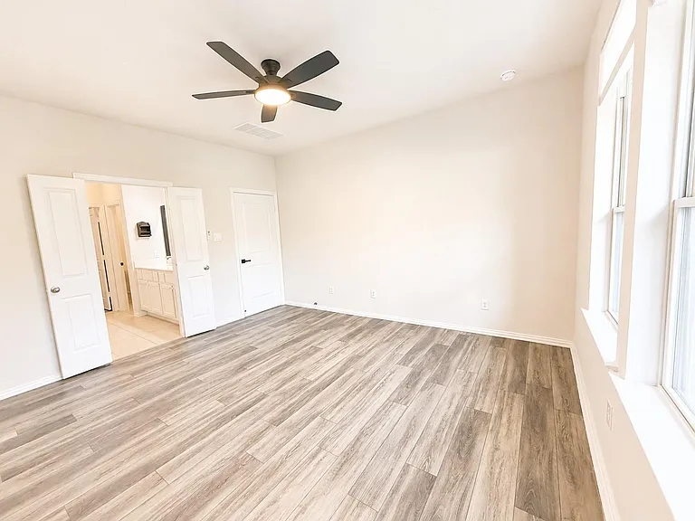 15230 Stuart Bat Cave Ln — Photo 16