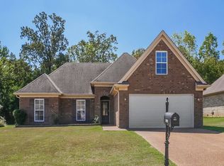 2639 Cherry Tree Dr, Southaven, MS 38672