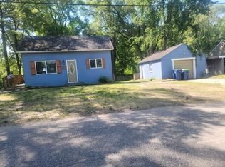 512 Coal St, Saint Charles, MI 48655