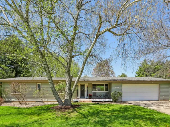 2075 Bonnie Lane, Stoughton, WI 53589