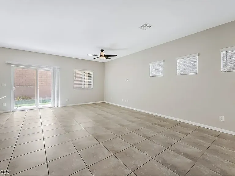 9273 S Park St — Photo 13