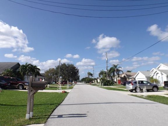 3rd image of 6021 Lauderdale St