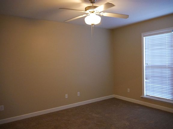 4th image of 4906 Timberwood Dr