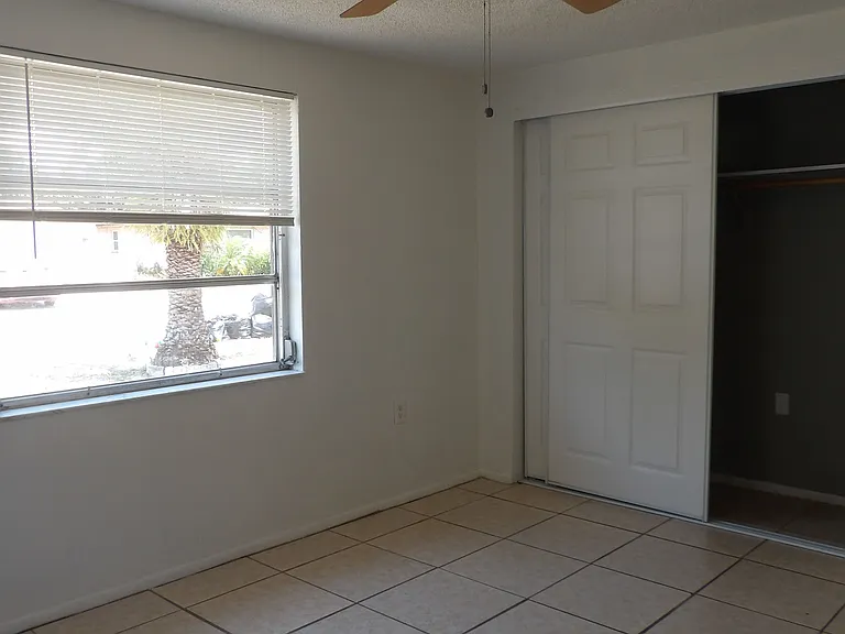 10025 Brandywine Ln — Photo 10