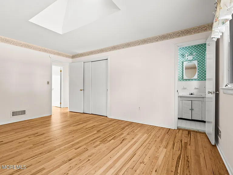 9 Abis Pl — Photo 22