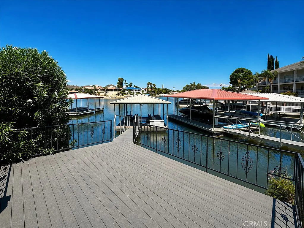 3 bed, 1728 sqft, $4,200 — Photo 3