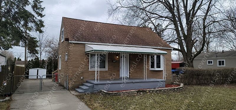 1st image of 20546 Woodward St