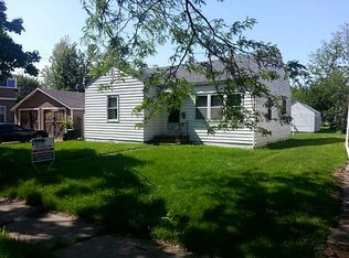 822 20th Ave SW, Cedar Rapids, IA 52404