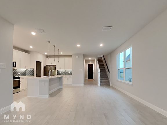 4th image of 508 Amalfi Way