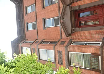 Rented by New York Realty Minimax Inc